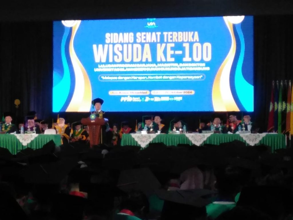 UIN SGD Bandung Gelar Wisuda ke-100, Rayakan Kelulusan 1.000 Mahasiswa