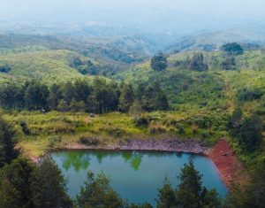 Tersembunyi di Kecamatan Pamulihan – Sumedang: Danau Sunyaruri, Surga Terpencil di Lereng Gunung Kareumbi