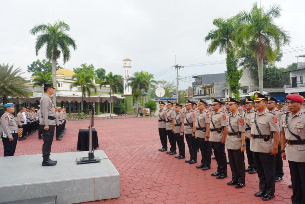 Polresta Bandung Gelar Sertijab Pejabat Utama dan Kapolsek