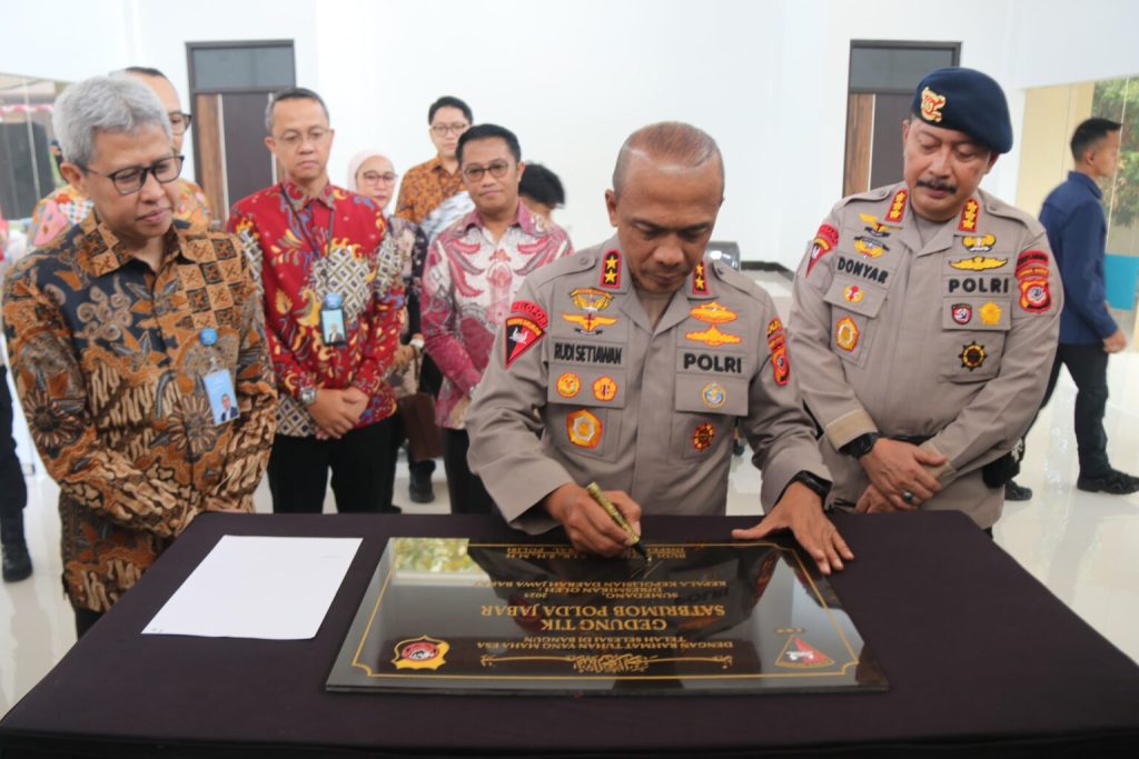 Kapolda Jabar Resmikan Gedung TIK Satbrimob, Tingkatkan Transformasi Digital Polri
